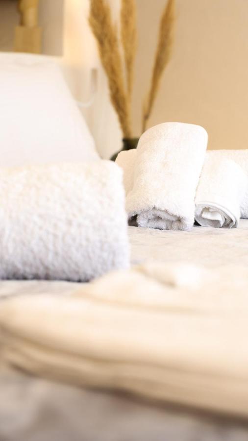 Thermes Private Suites 루트라키 외부 사진